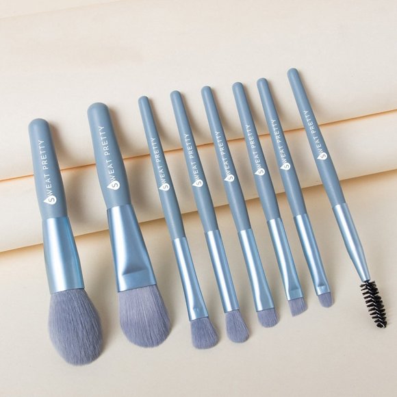 Vegan Travel Size Makeup Brush Set - Picture 3 of 5